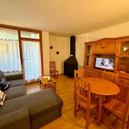 B46 - Soldorau 2º - Villmor Apartment Benasque Bagian luar foto