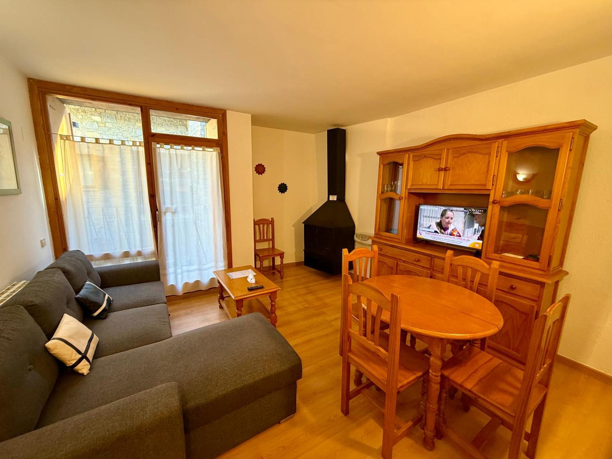 B46 - Soldorau 2º - Villmor Apartment Benasque Bagian luar foto