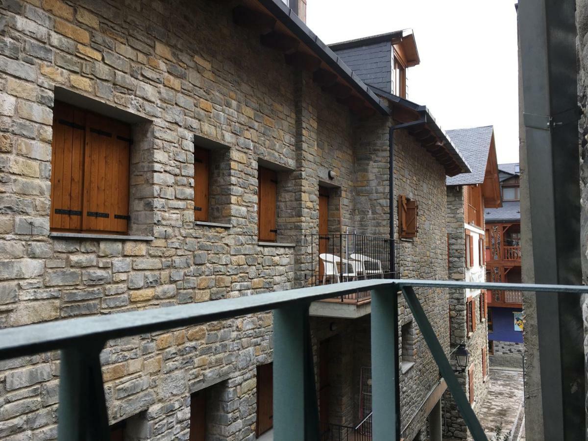 B46 - Soldorau 2º - Villmor Apartment Benasque Bagian luar foto